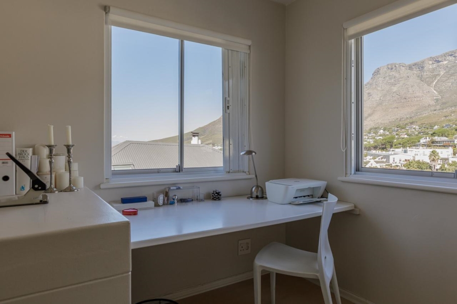 3 Bedroom Property for Sale in Higgovale Western Cape